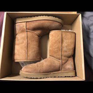 Classic brown uggs, only worn once